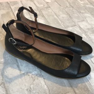 Lucky brand flats